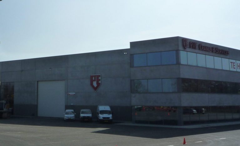 PV-E Crane - headoffice Oosterhout NB, The Netherlands